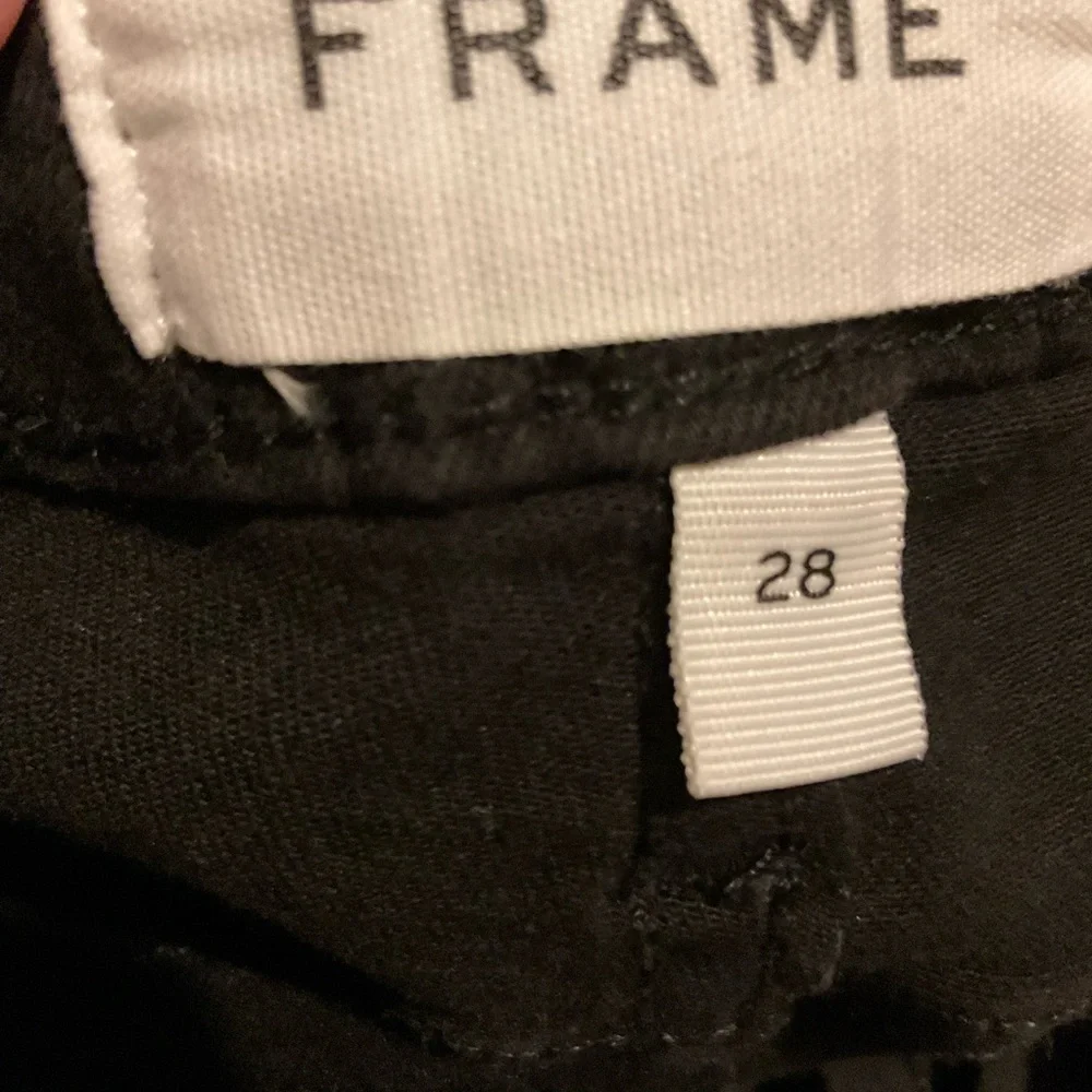 Frame Denim Black Le Skinny de Jean crop pants‎